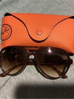 Ray-Ban Aviator Sunglasses